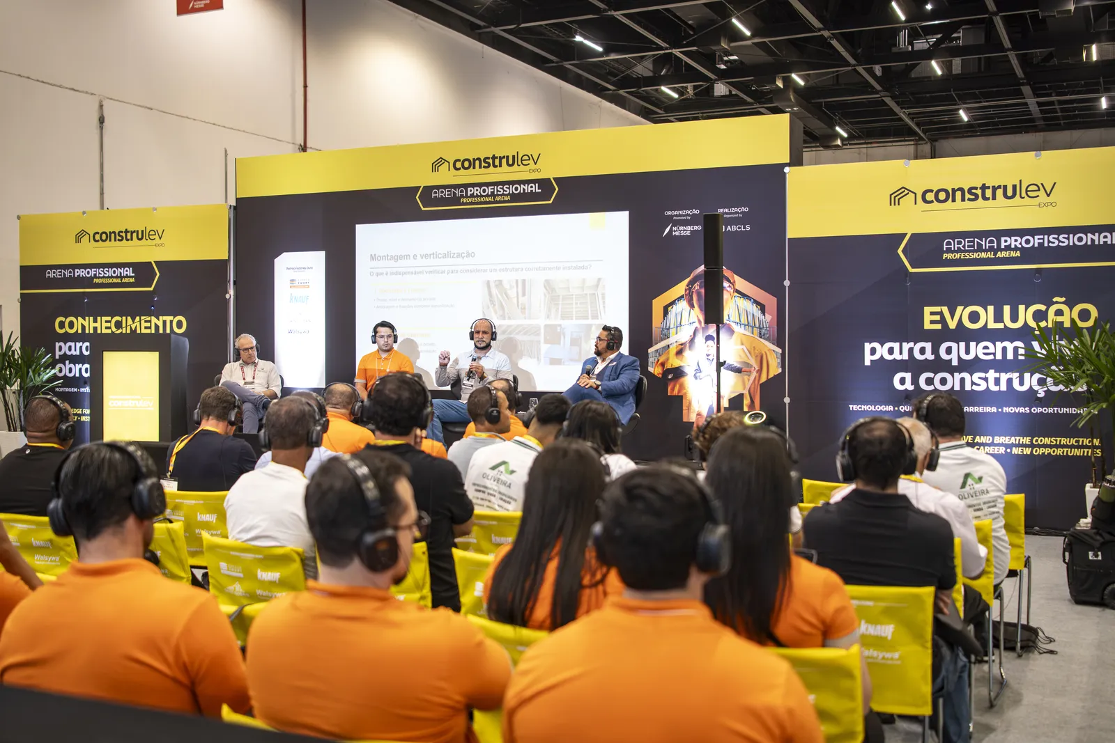 Plateia na Arena Profissional da Construlev Expo 2026
